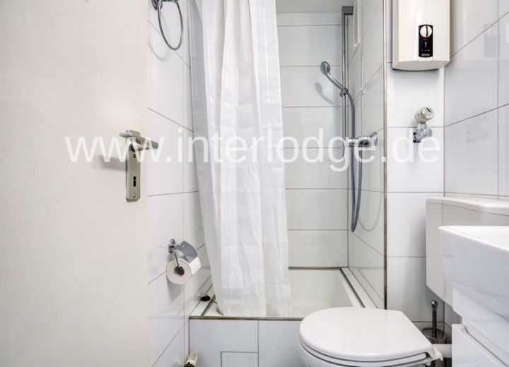 INTERLODGE Düsseldorf: Schickes, komplett möbliertes und geräumiges Apartment mit Balkon.