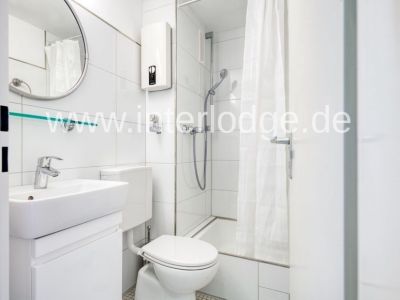 INTERLODGE Düsseldorf: Schickes, komplett möbliertes und geräumiges Apartment mit Balkon.