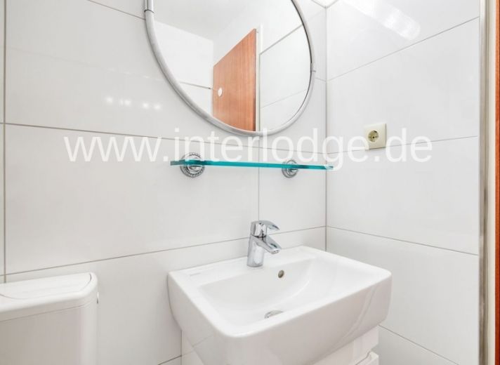 INTERLODGE Düsseldorf: Schickes, komplett möbliertes und geräumiges Apartment mit Balkon.