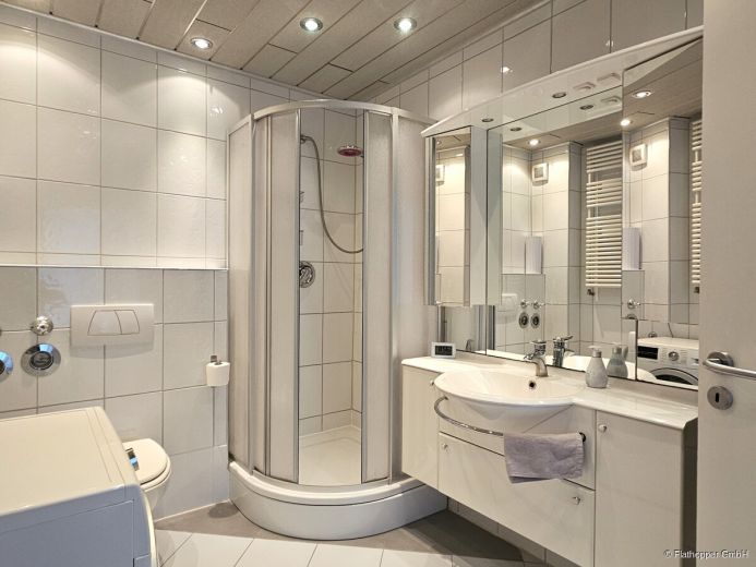 Möblierte 2,5-Zimmer-Wohnung in Neubiberg