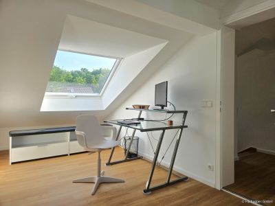 Möblierte 2,5-Zimmer-Wohnung in Neubiberg