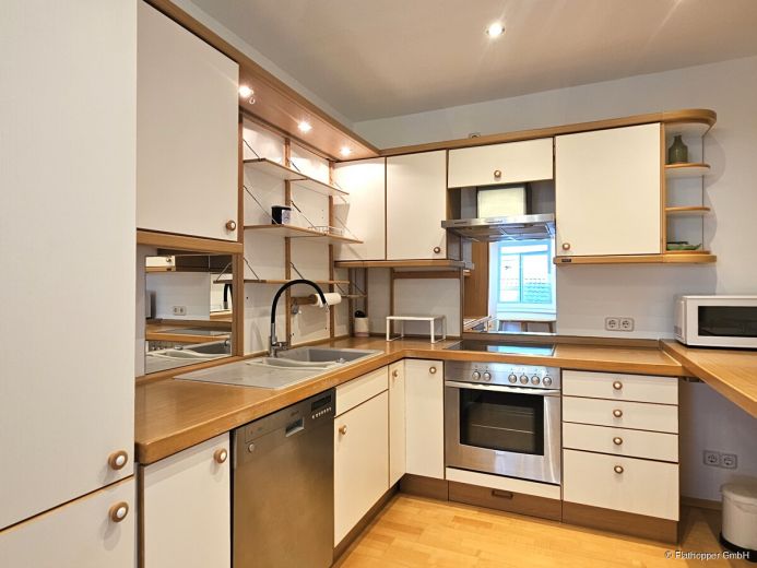 Möblierte 2,5-Zimmer-Wohnung in Neubiberg