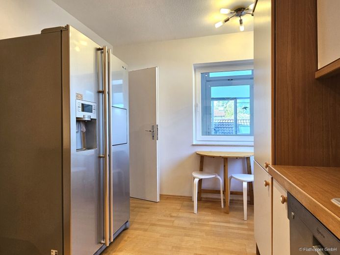 Möblierte 2,5-Zimmer-Wohnung in Neubiberg