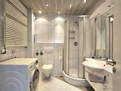 Möblierte 2,5-Zimmer-Wohnung in Neubiberg