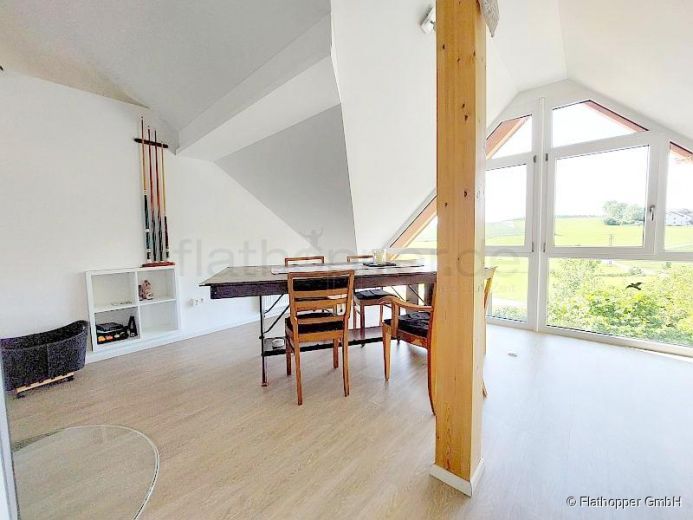 Geschmackvolle Dachgeschosswohnung Nähe Ampfing bei Mühldorf am Inn