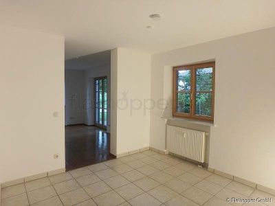 Gro&szlig;z&uuml;gige 3-Zimmer-Wohnung in Obing mit S&uuml;dterrasse