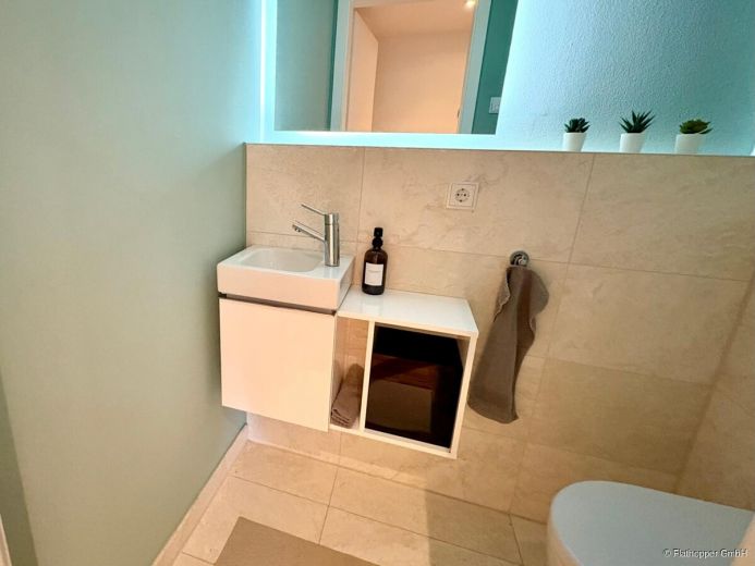 Hochwertige 3-Zimmer-Wohnung mit Balkon und Parkplatz in Schondorf am Ammersee nahe München