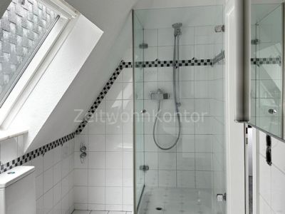 Exclusive house, style and functionality, with garden and terrace, garage, quiet and central