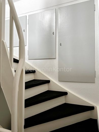Exclusive house, style and functionality, with garden and terrace, garage, quiet and central