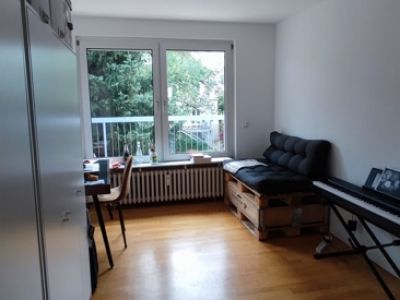Ab sofort! 3 Zimmer mit Balkon in Essen-Bredeney