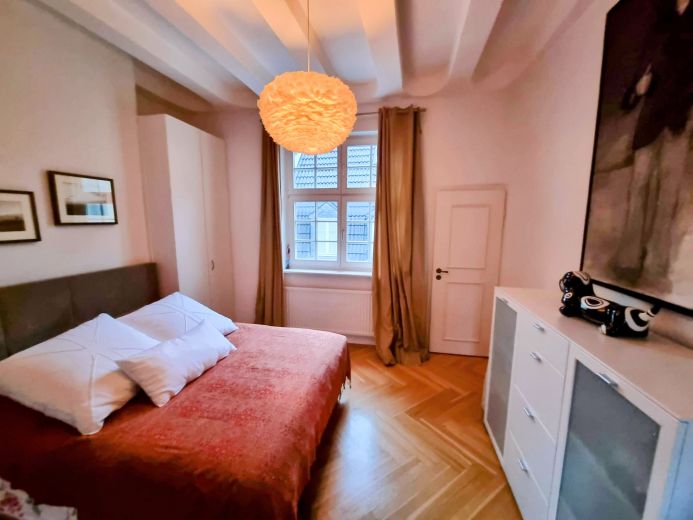 Carlstadt Rarität! Stylische Altbau-Wohnung in top Lage