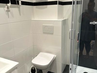 Fürstenwall: komplett saniertes 2-Zimmer-Apartment