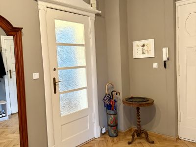 Kleine Wohnung mit Küche und Bad