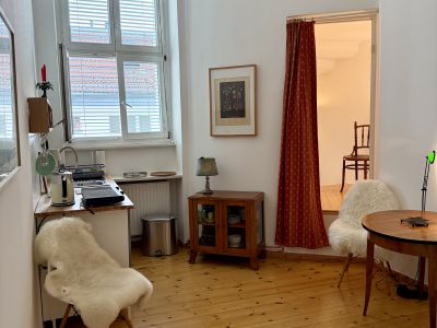 Kleine Wohnung mit Küche und Bad
