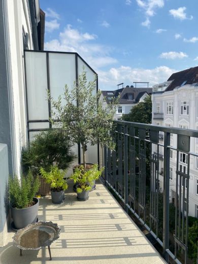 Schöne helle 5 Zimmer Altbauwohnung in Hamburg-Eppendorf