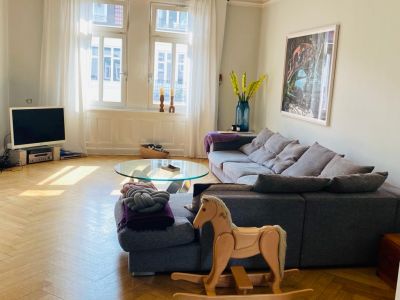 Schöne helle 5 Zimmer Altbauwohnung in Hamburg-Eppendorf