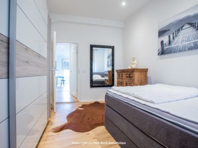 GEFRAGT: Renovierte & vollmöblierte 2-Zimmer Altbauwohnung mit Balkon
