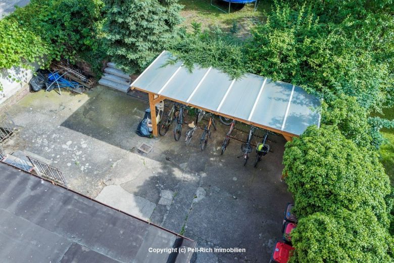 GEFRAGT: Renovierte & vollmöblierte 2-Zimmer Altbauwohnung mit Balkon