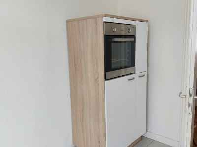 ruhiges möbliertes Zimmer auf Zeit in Stilaltbau