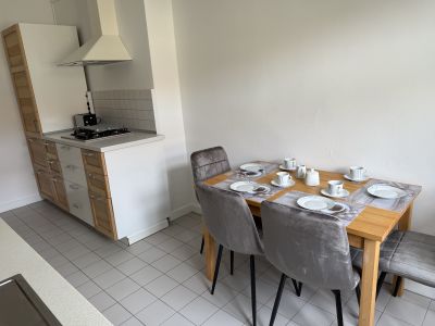 Möblierte Altbauwohnung „Wohnen auf Zeit“ – 65 m², Charlottenburg