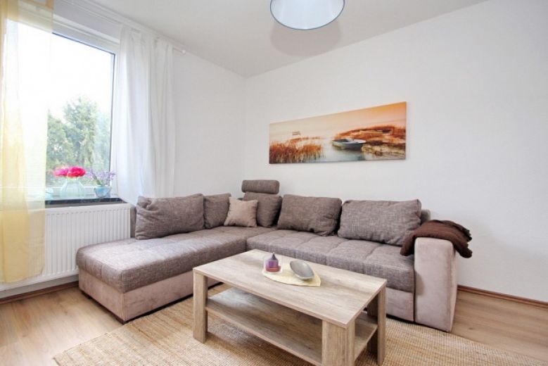 ZeitwohnKontor: Schicke Wohnung Nähe (2 min) S-Bahn, Internet