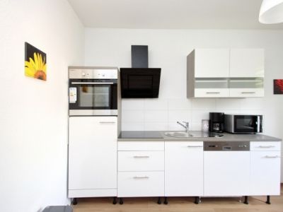 ZeitwohnKontor: Schicke Wohnung N&auml;he (2 min) S-Bahn, Internet