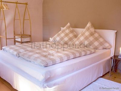 Hochwertige 2-Zimmer-Wohnung im denkmalgesch&uuml;tzem Haus in Grassau bei Chiemsee