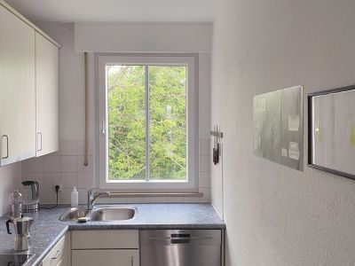 1 Zimmer in möblierter 3-Zimmer-Wohnung  mit großem Südbalkon in München Neuperlach