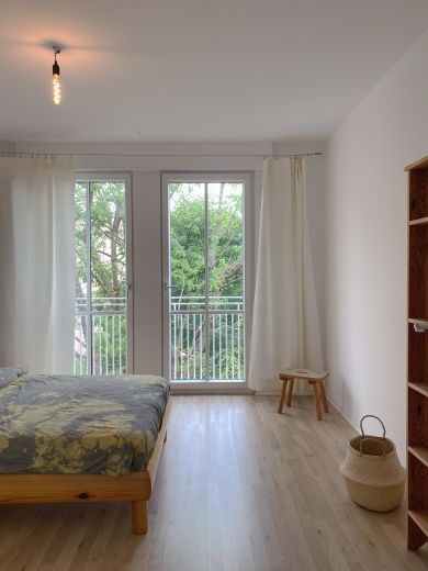 1 Zimmer in möblierter 3-Zimmer-Wohnung  mit großem Südbalkon in München Neuperlach
