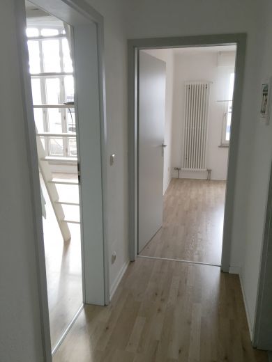 1 Zimmer in möblierter 3-Zimmer-Wohnung  mit großem Südbalkon in München Neuperlach