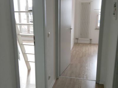 1 Zimmer in möblierter 3-Zimmer-Wohnung  mit großem Südbalkon in München Neuperlach
