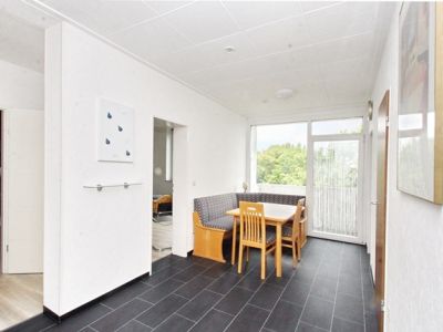 Whg mit zwei Schlafzimmern  für bis zu 4 Pers., ideal für Monteure, 2 Balkone, Nähe Moers, Internet!
