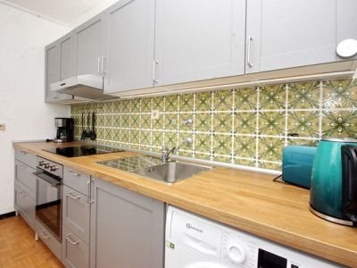 Whg mit zwei Schlafzimmern  für bis zu 4 Pers., ideal für Monteure, 2 Balkone, Nähe Moers, Internet!