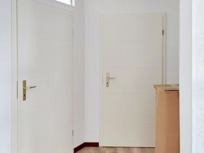 Whg mit zwei Schlafzimmern  für bis zu 4 Pers., ideal für Monteure, 2 Balkone, Nähe Moers, Internet!
