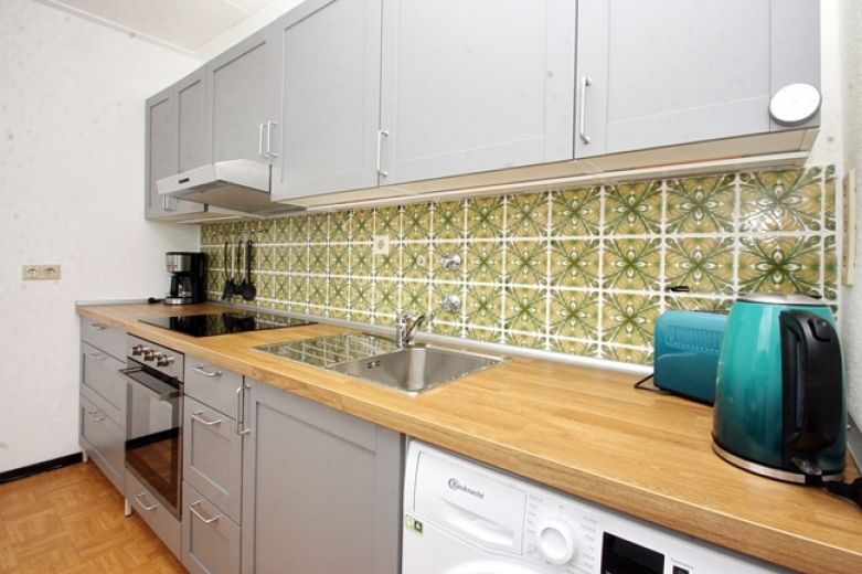 Whg mit zwei Schlafzimmern  für bis zu 4 Pers., ideal für Monteure, 2 Balkone, Nähe Moers, Internet!