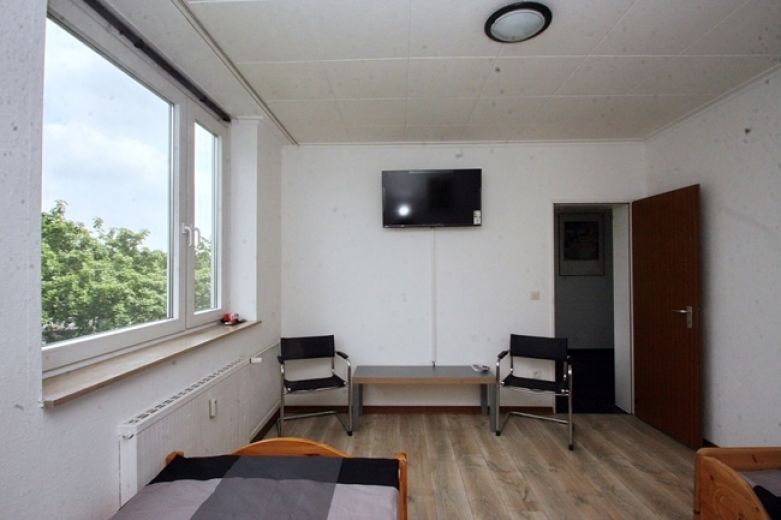 Whg mit zwei Schlafzimmern  für bis zu 4 Pers., ideal für Monteure, 2 Balkone, Nähe Moers, Internet!