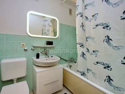 Whg mit zwei Schlafzimmern  für bis zu 4 Pers., ideal für Monteure, 2 Balkone, Nähe Moers, Internet!