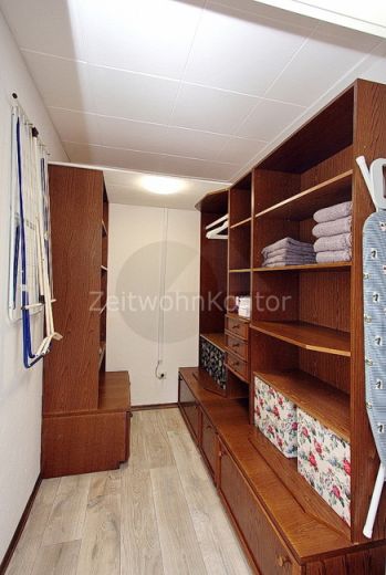 Whg mit zwei Schlafzimmern  für bis zu 4 Pers., ideal für Monteure, 2 Balkone, Nähe Moers, Internet!