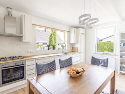 Möbliertes Haus mit 5 Zimmern, Kamin, Garten