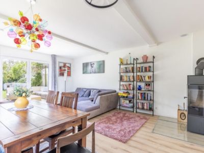 Möbliertes Haus mit 5 Zimmern, Kamin, Garten