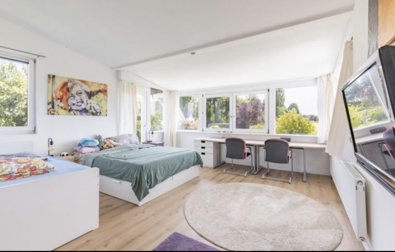 Möbliertes Haus mit 5 Zimmern, Kamin, Garten