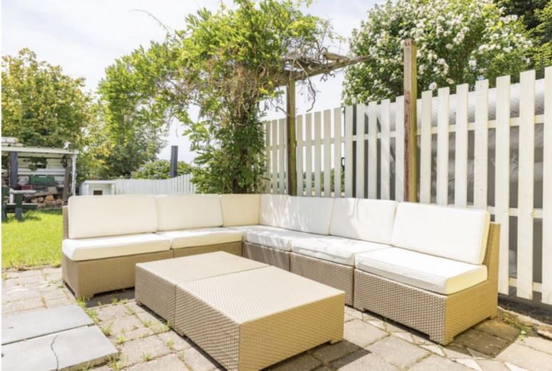 Möbliertes Haus mit 5 Zimmern, Kamin, Garten