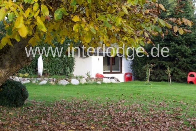 INTERLODGE Möblierte kleine Luxusvilla "Rosa II" mit Stellplatz und Gartennutzung in Neuss-Holzheim