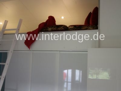 INTERLODGE M&ouml;blierte kleine Luxusvilla "Rosa II" mit Stellplatz und Gartennutzung in Neuss-Holzheim