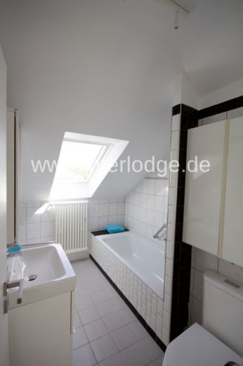 INTERLODGE M&ouml;bliertes Loft am Park und citynah in Neuss - Reuschenberg