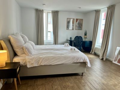 Schlafzimmer 1