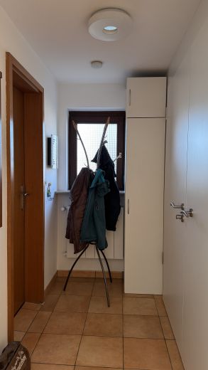 Voll ausgestattete Erdgeschoßwohnung mit Terrasse in Stuttgart-Weilimdorf zur halbjährigen Miete ab November 2025