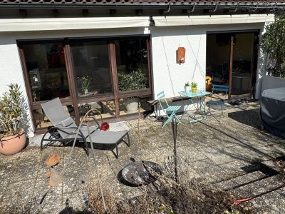 Voll ausgestattete Erdgeschoßwohnung mit Terrasse in Stuttgart-Weilimdorf zur halbjährigen Miete ab November 2025