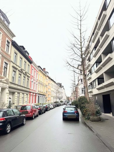 Unterbilk: Business Apartment mit Balkon in Top Lage