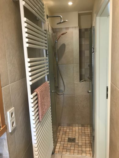 Top Lage großstädtisch und in Grünoase - möblierte 52qm EG-Wohnung in Köln